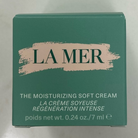 La Mer MOISTURIZING SOFT CREAM (.17oz) - Picture 2 of 4